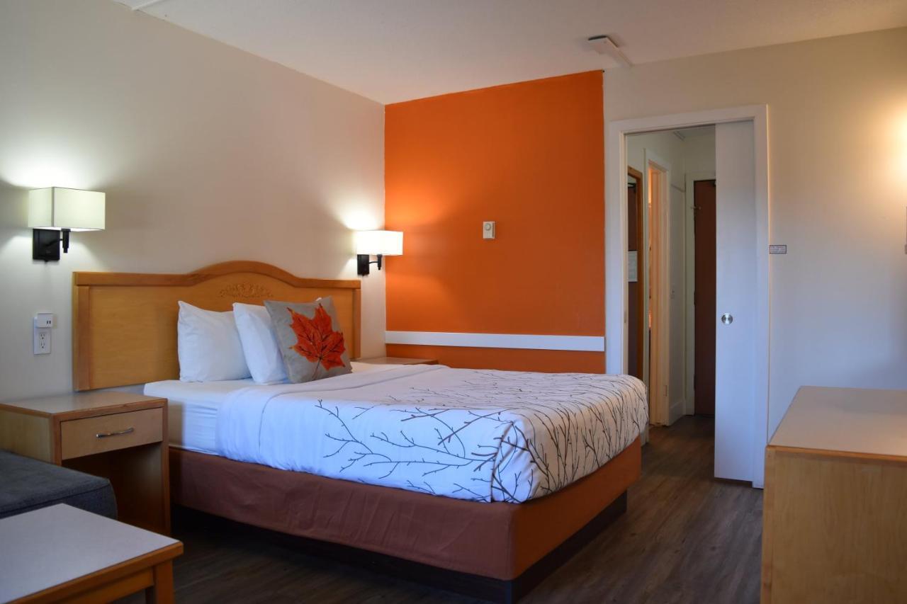 Canadas Best Value Inn & Suites-Castlegar Esterno foto