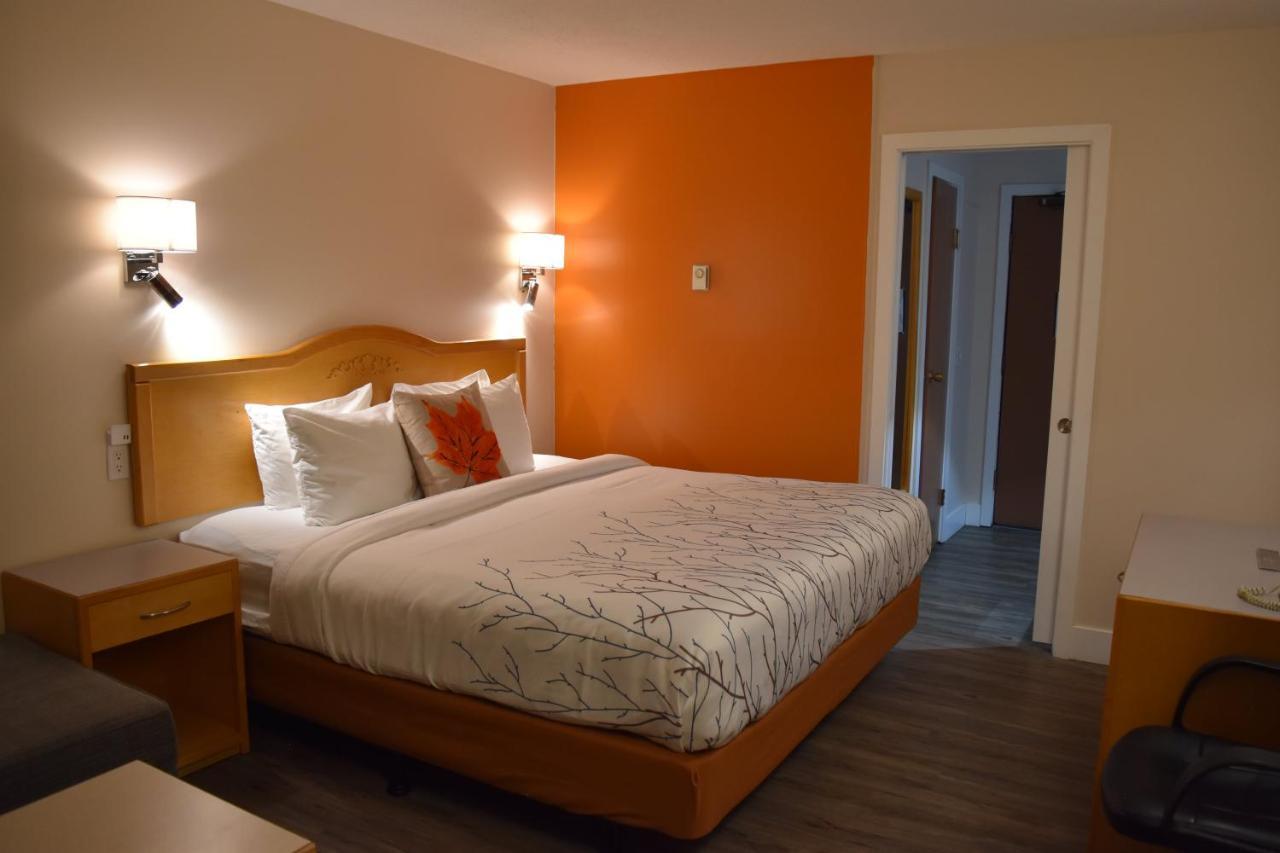 Canadas Best Value Inn & Suites-Castlegar Esterno foto