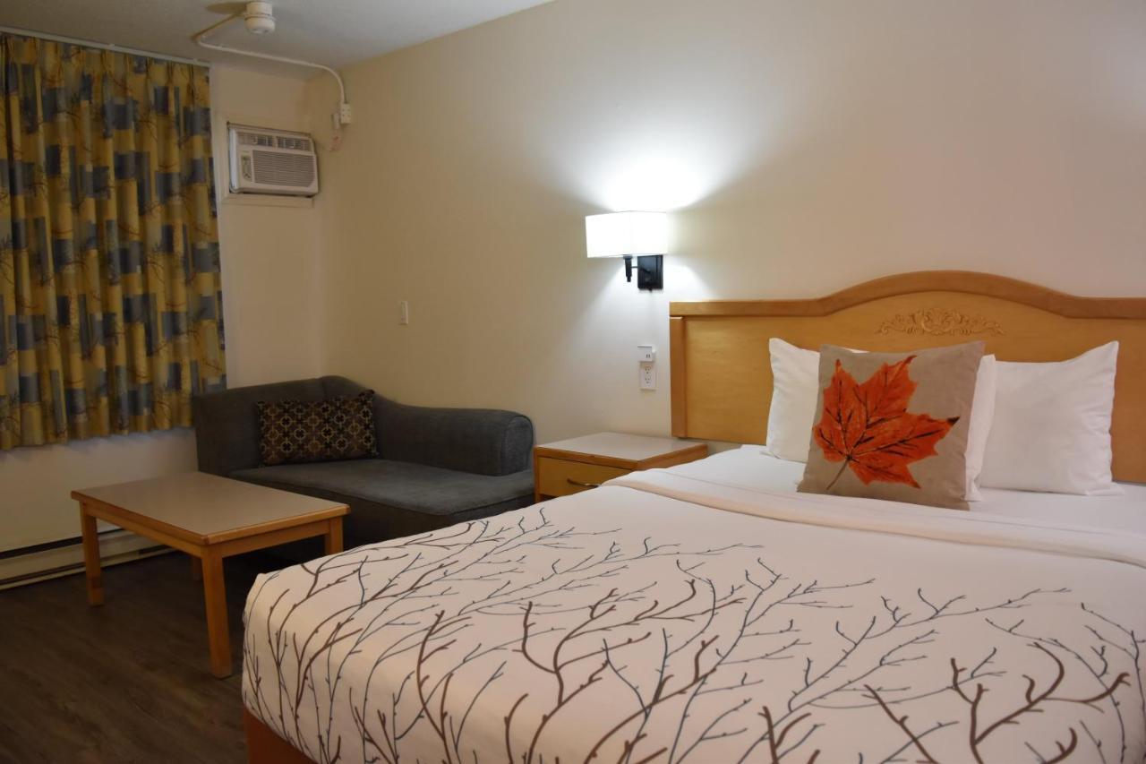 Canadas Best Value Inn & Suites-Castlegar Esterno foto