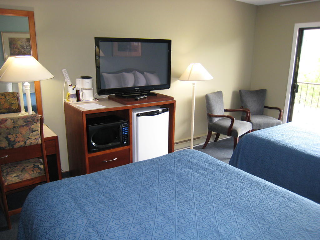 Canadas Best Value Inn & Suites-Castlegar Camera foto